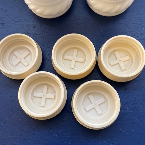 Vintage Set OF 5 Hazel Atlas Milk Glass Spice Jars - Picture 6 of 7